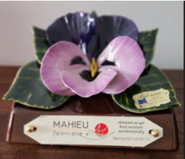 Purple Pansy stand (MK10.2004)